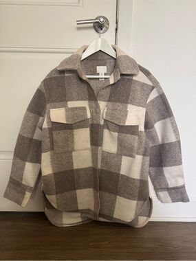 H&M Beige and Cream Plaid Shacket